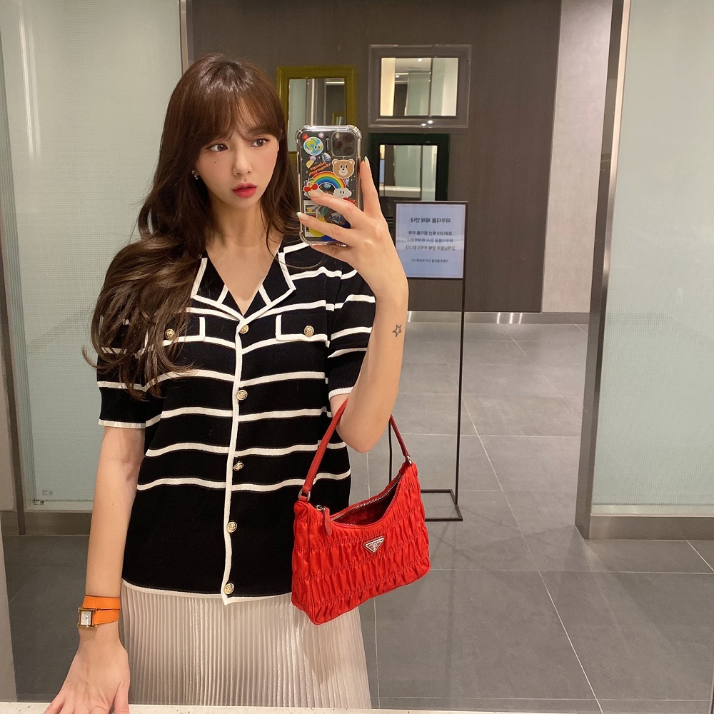 카라 반팔 금장 니트 가디건 : heyj 헤이제이