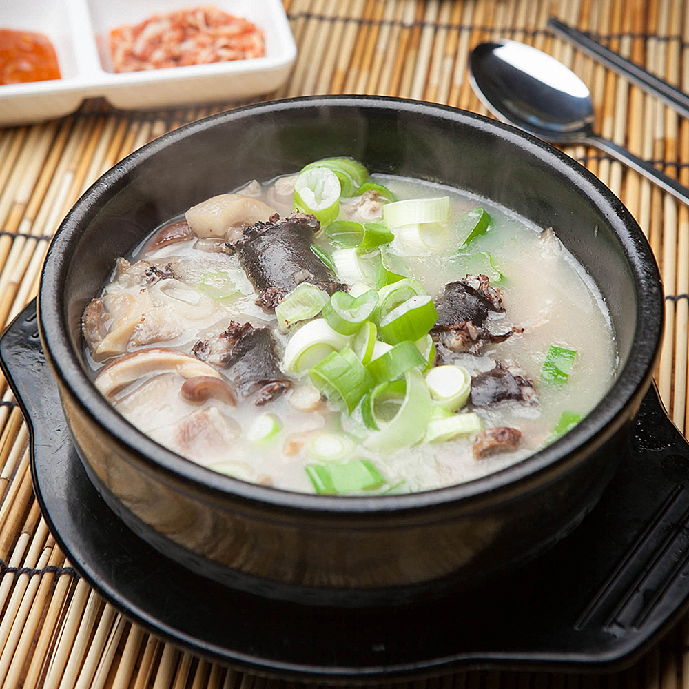 더고기식탁 한돈 돈사골뼈 4kg 냉동 국내산 돼지고기 육수 감자탕 돼지국밥 순대국 : 더고기식탁