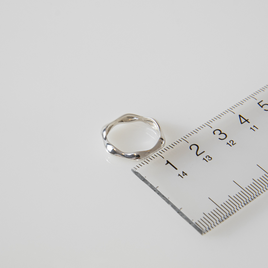 SIMPLE BOLD WAVE RING R001 : 메리크