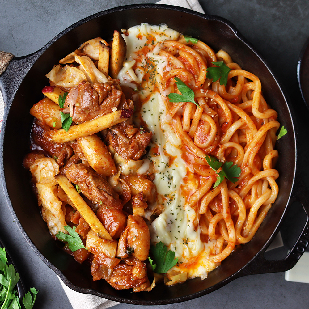 아워춘천닭갈비 1kg 춘천닭갈비맛집 밀키트 캠핑요리 간편요리 국내산 통닭다리살 : 아워밀