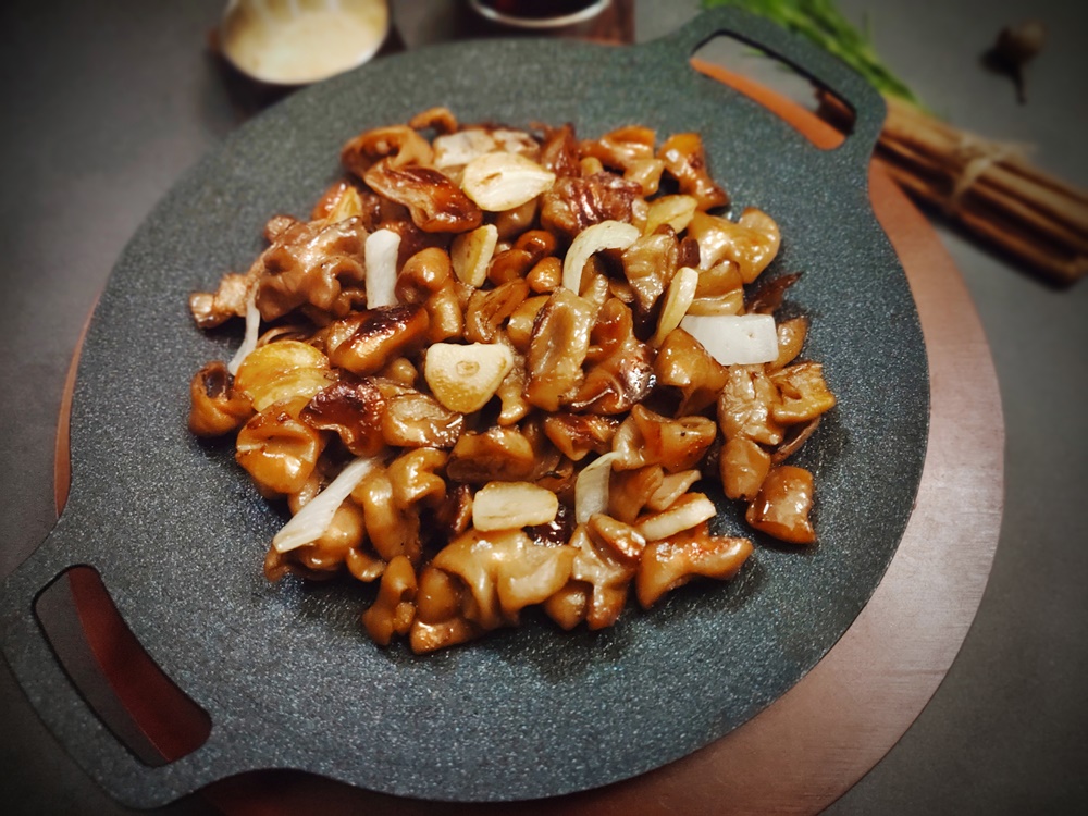 왕십리 직화 초벌 숯불 돼지 양념곱창 소금구이 곱창 250g : 시켜서먹자