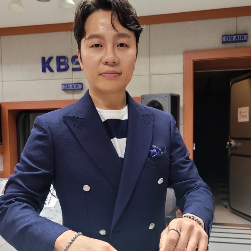 [라펠리치타] IL CLASSICO SILVER BANGLE 뱅글 실버팔찌 연예인팔찌 : LAFELICITA