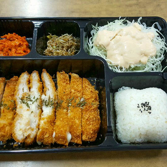 [김해시 배달] 치즈가득 치즈돈까스 1개 [동상 참손맛] : 동네시장 장보기