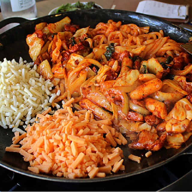 홍대 맛집 신미경 홍대닭갈비 밀키트 : 홍대닭갈비