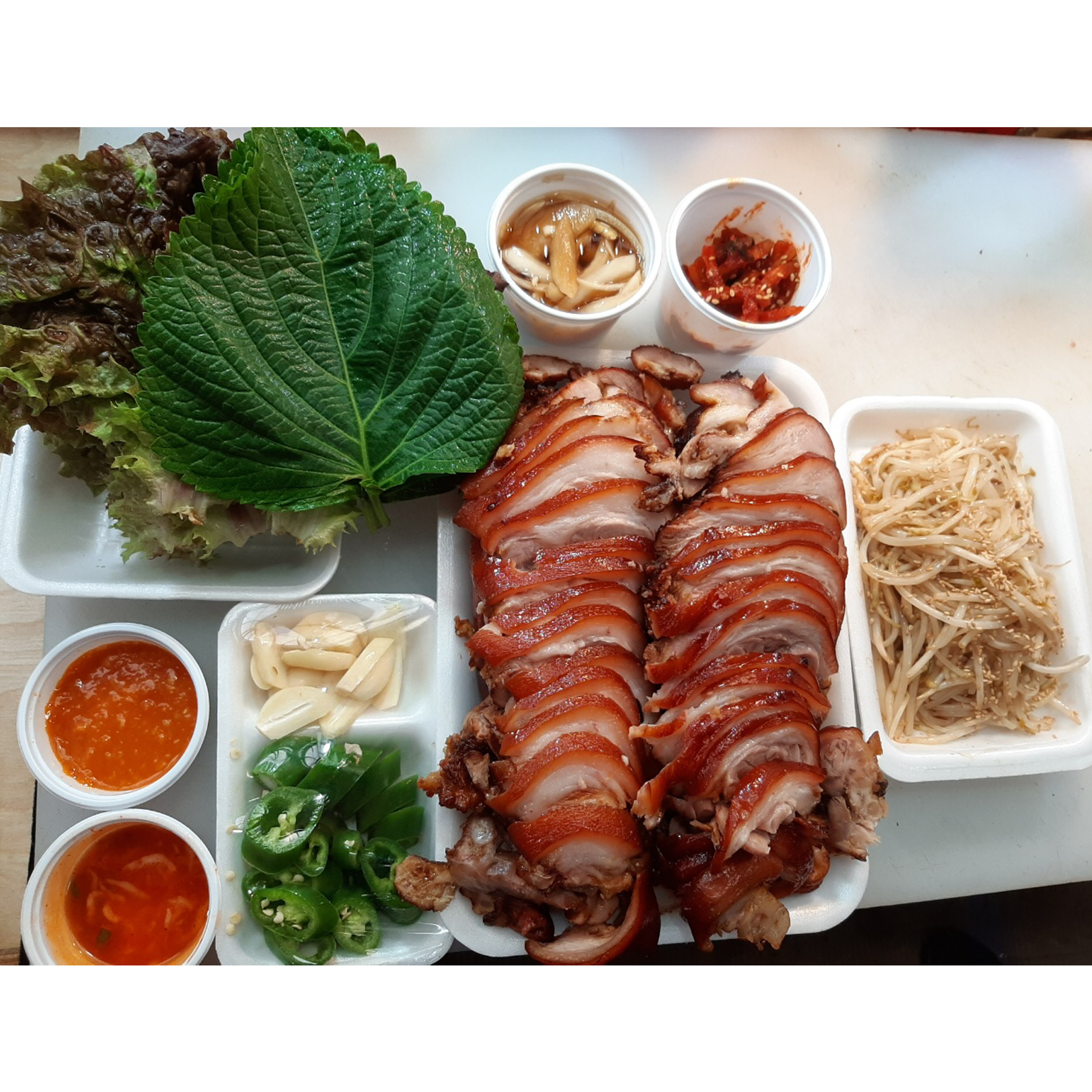 [관악구 배달] 쫄깃한 왕족발 大 [관악신사 장수허브족발] : 동네시장 장보기