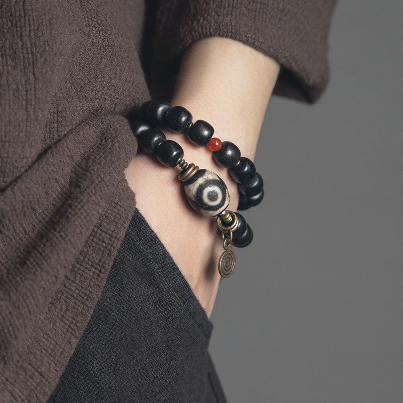 행운 팔찌 액운 막아주는 커플 선물 물고기집이 아닌 에스닉한 복고 대천주 흑단목 손꼬치 남 : 상방슈팅