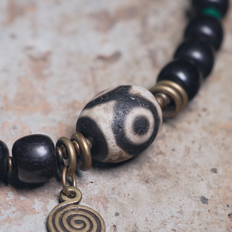 행운 팔찌 액운 막아주는 커플 선물 물고기집이 아닌 에스닉한 복고 대천주 흑단목 손꼬치 남 : 상방슈팅