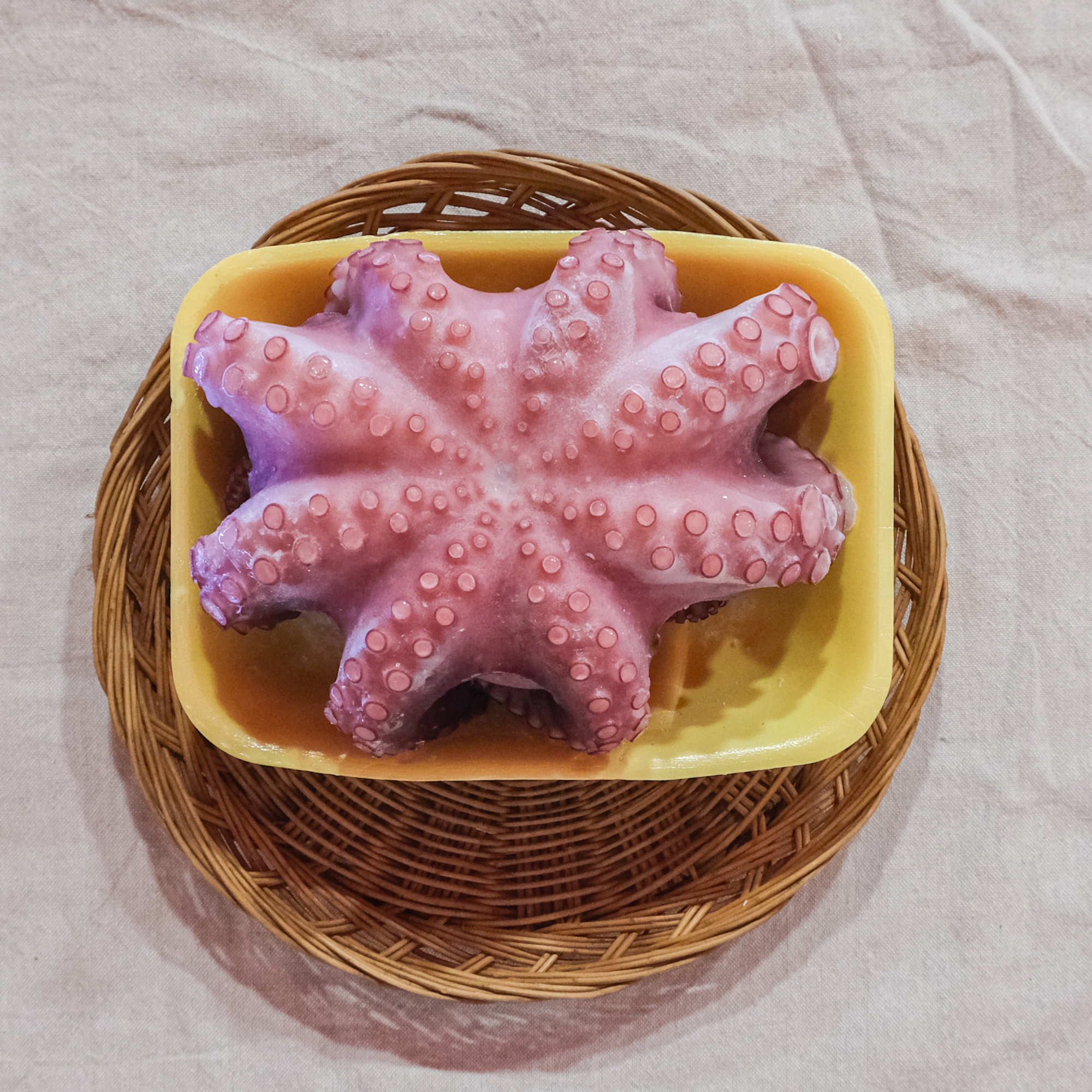 [진주시 배달] 통통한 냉동문어 1kg [진주중앙 삼천포앞바다] : 동네시장 장보기