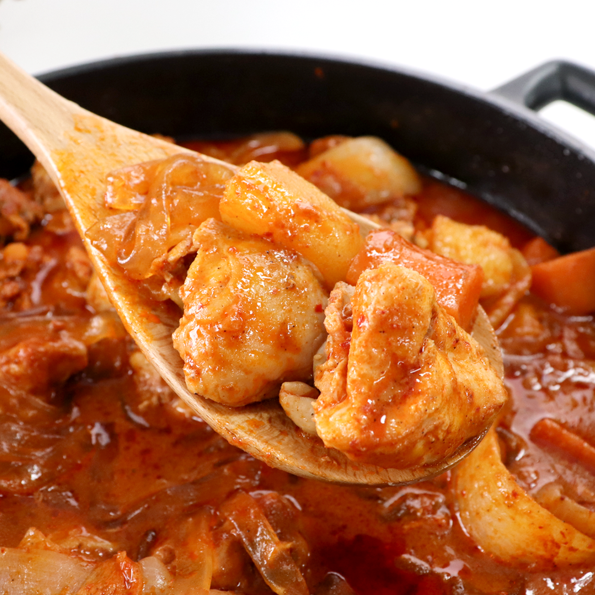 매콤 닭볶음탕 닭도리탕 밀키트 1.4kg 캠핑요리 밥도둑 술안주 저녁메뉴 : 농수산연구소