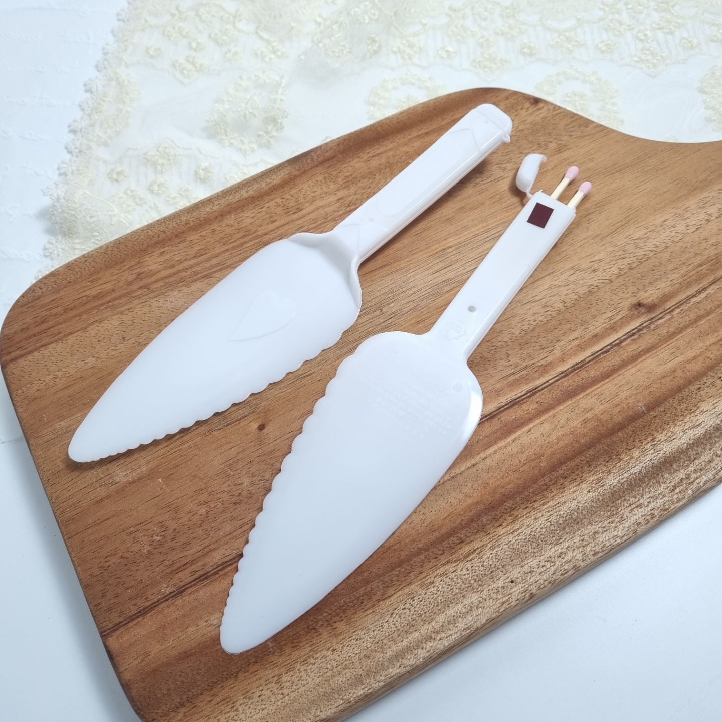 케익칼 1석 3조 성냥포함 개별포장 100개입 일회용 칼 케이크칼 다목적 나이프 : 하나 베이킹푸드