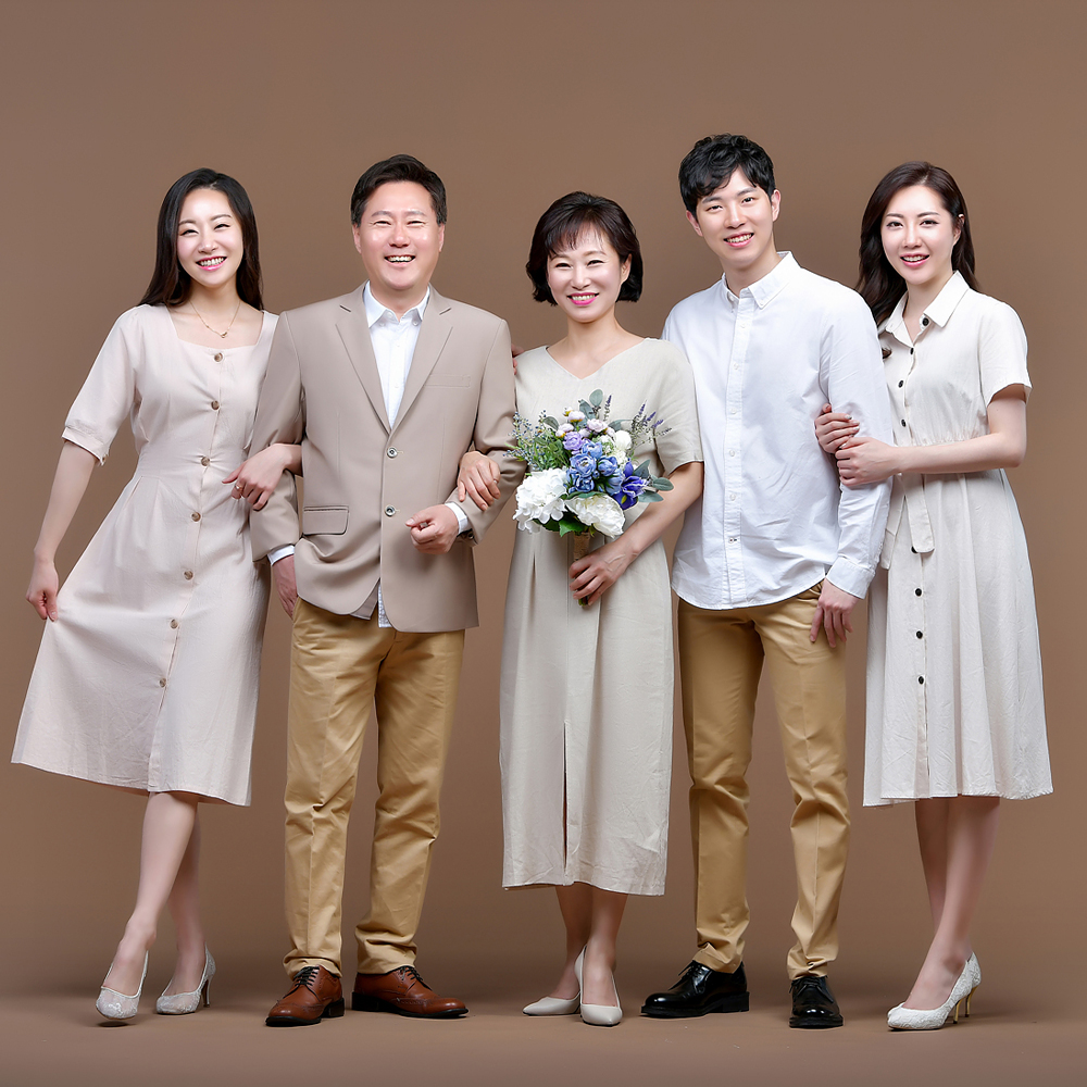강동구 가족사진 리마인드웨딩 추억 그 이상의 가치를 찍는 리븐패밀리 : 리븐패밀리 4월2일스튜디오