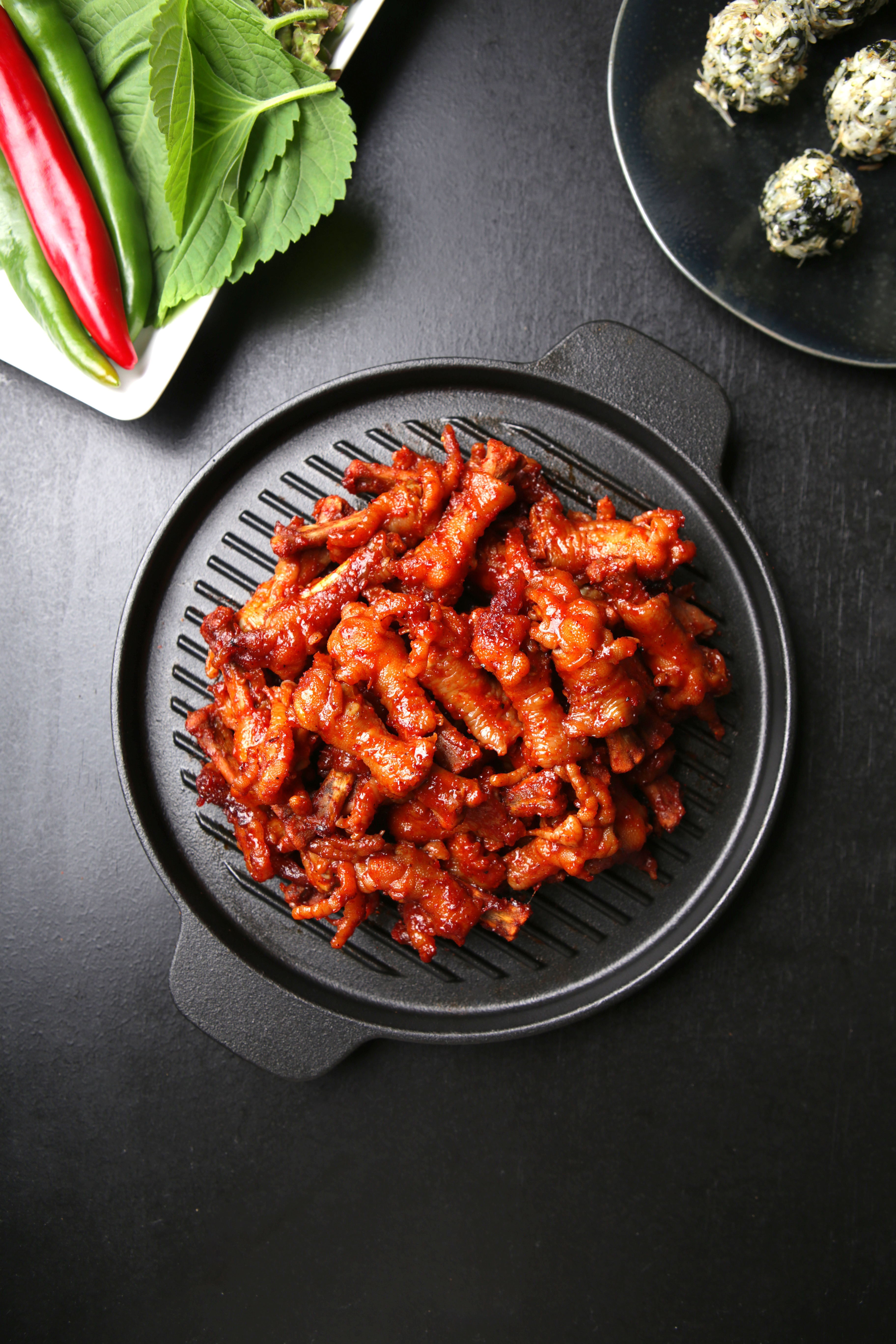 튤립 매운 숯불 불닭발 국내산 300g 할매쏘옥닭발 : 쏘옥닭발