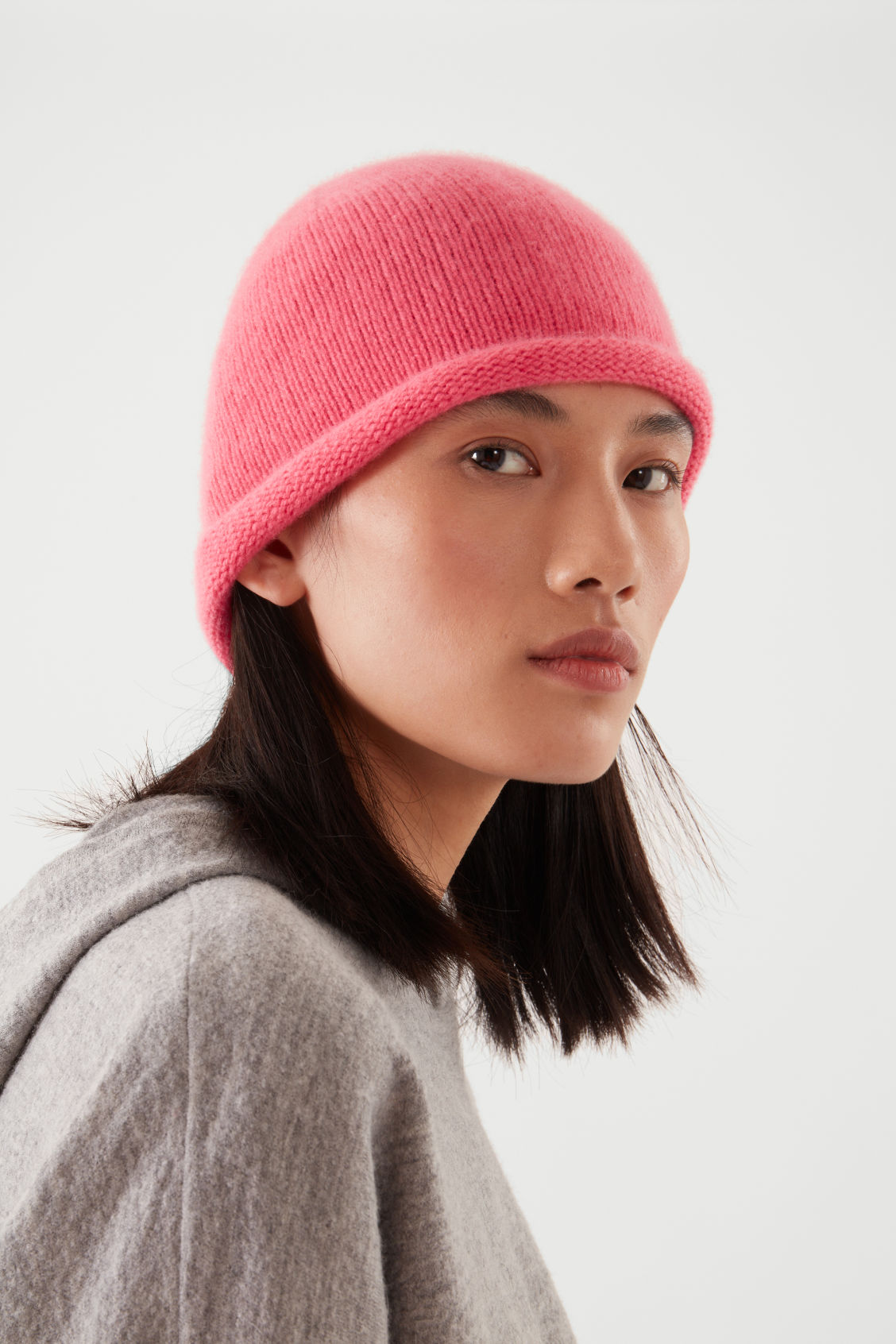 코스 캐시미어 비니, 브라이트 핑크, 0998447001, COS CASHMERE BEANIE : 런던몰