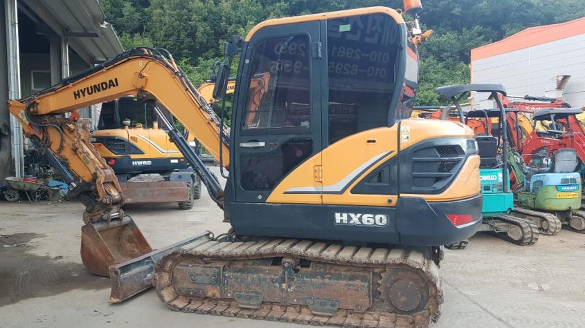 현대02굴삭기 공투포크레인 HX60 2017년식 저가동 고무트랙 집게장착 회전라인 : 중고굴삭기컨설팅