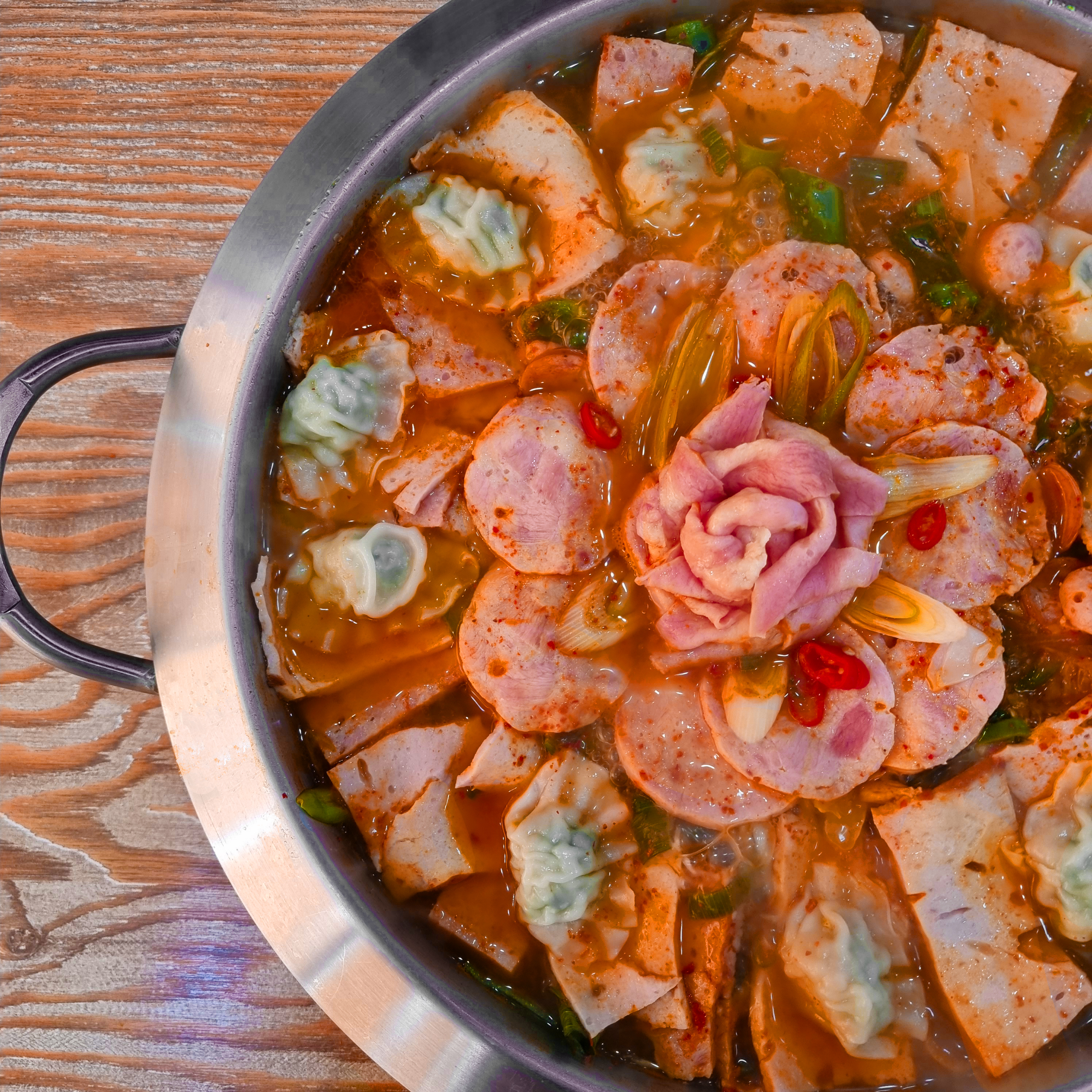 수제햄 꽃 부대찌개 밀키트 (2인분) 캠핑요리 쿠킹박스 : 수제햄 고래부대찌개