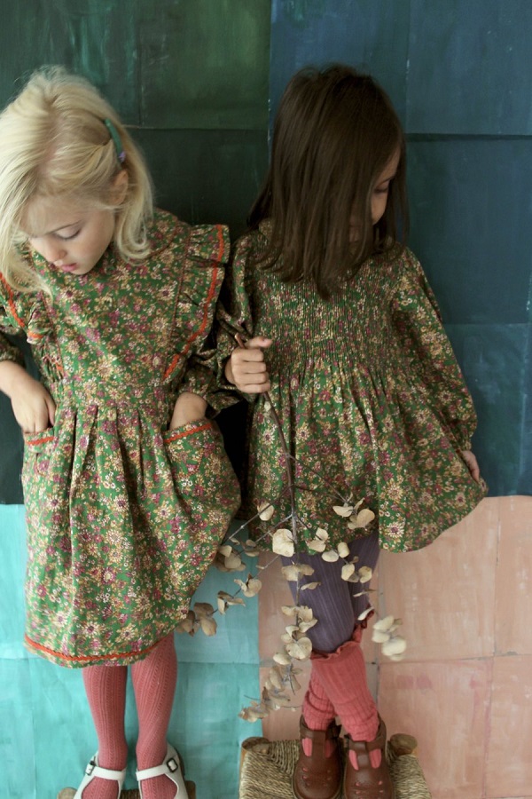 [봉주르다이어리] AW21 Bonjour Diary Tunique Blouse Small Green Flowers : Health Beauty