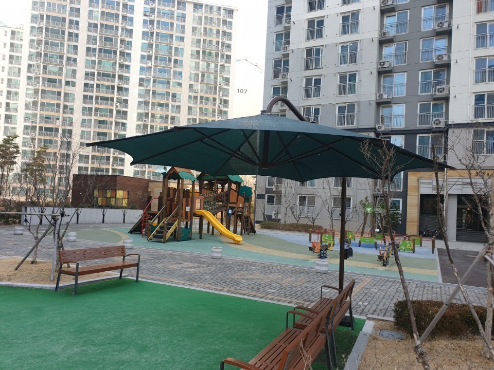 젠텍 대형 파라솔 횡단보도 그늘막 : 각인각