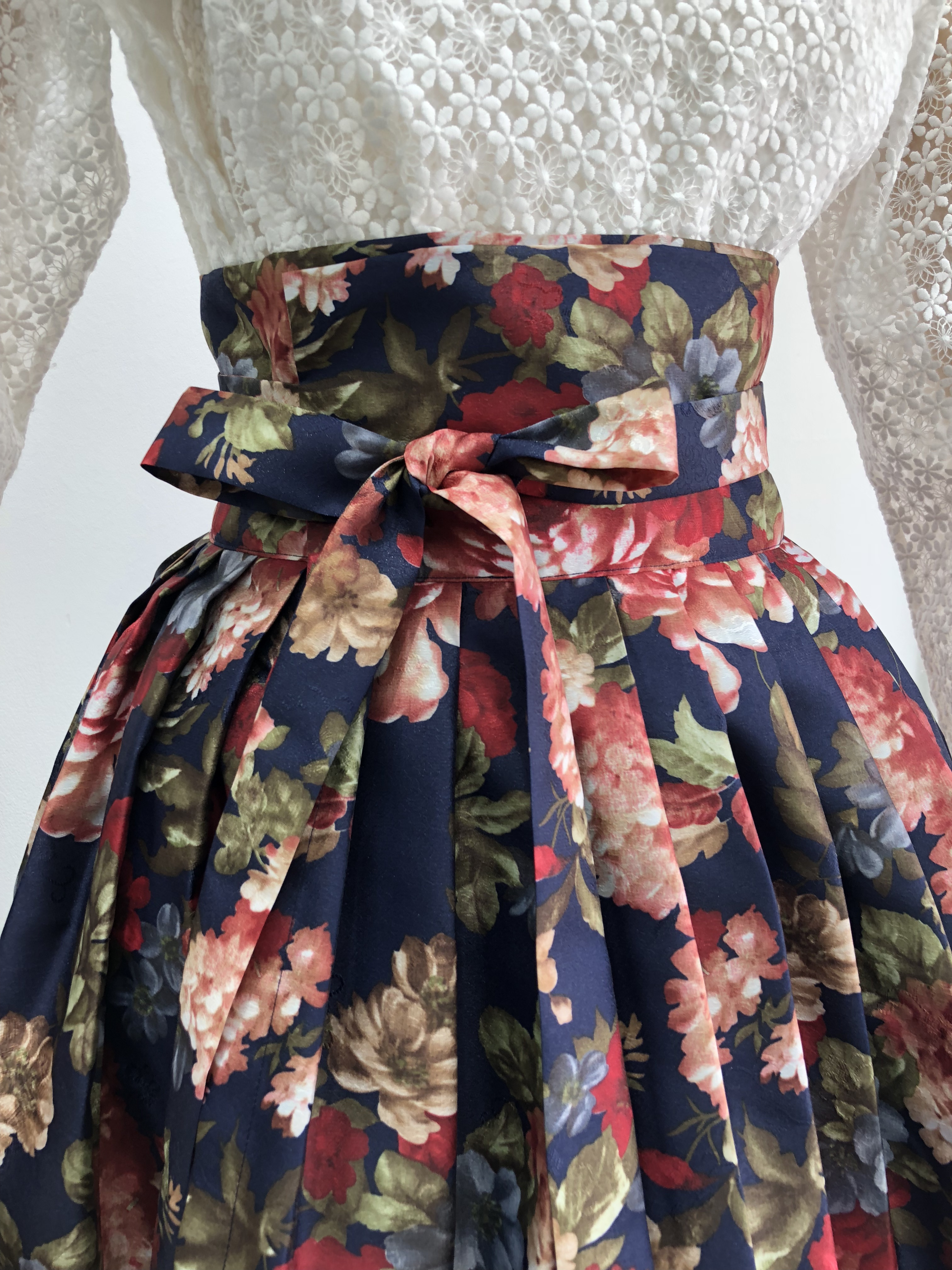 생활한복 꽃그루 허리치마 : 단미의 바늘꽃이야기