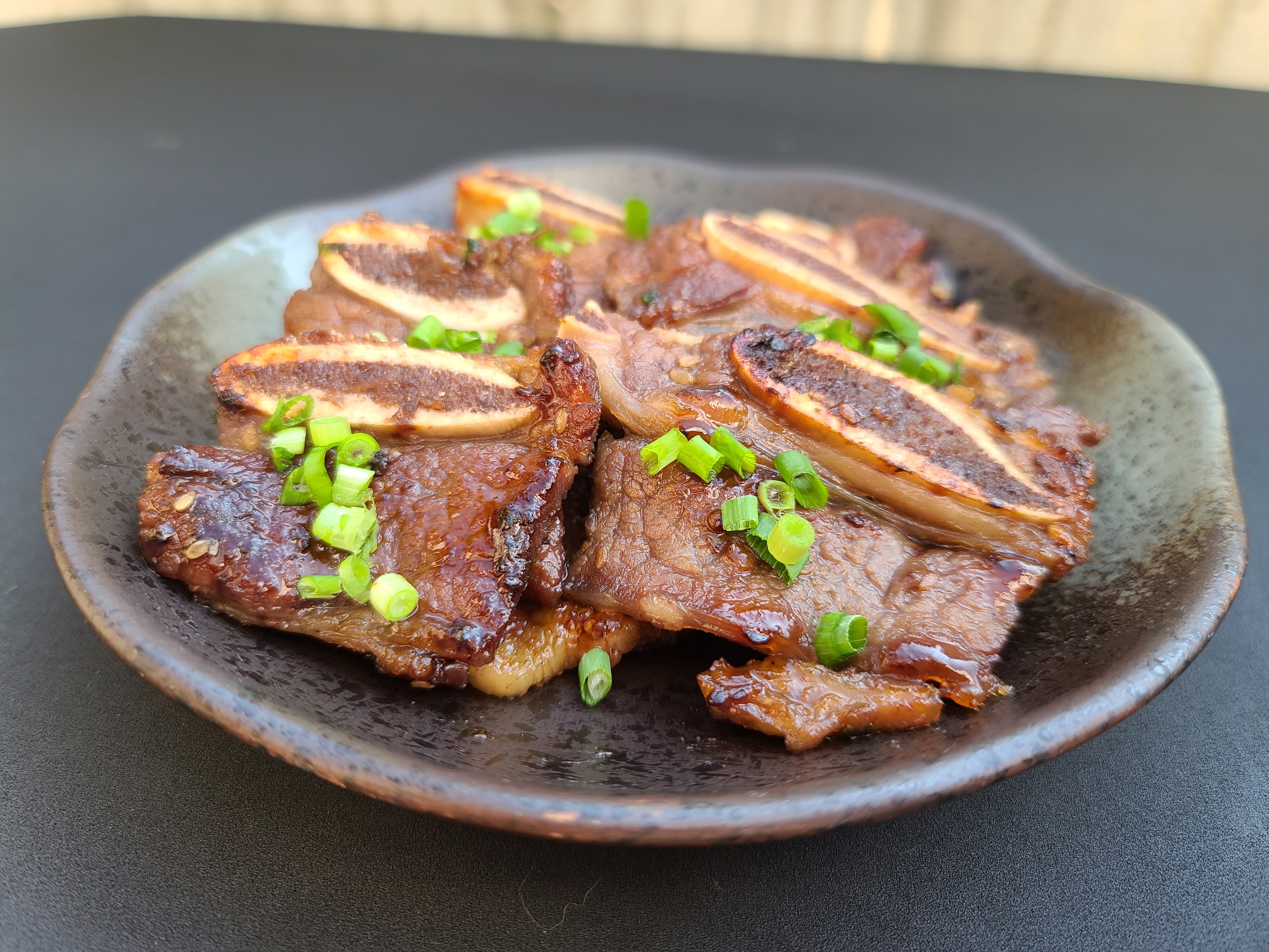 리뉴얼 양념 LA갈비 900g 엘에이 소갈비 구이 찜 호주산 수입 소고기 홈파티 밥도둑 초이유통 : 고메365