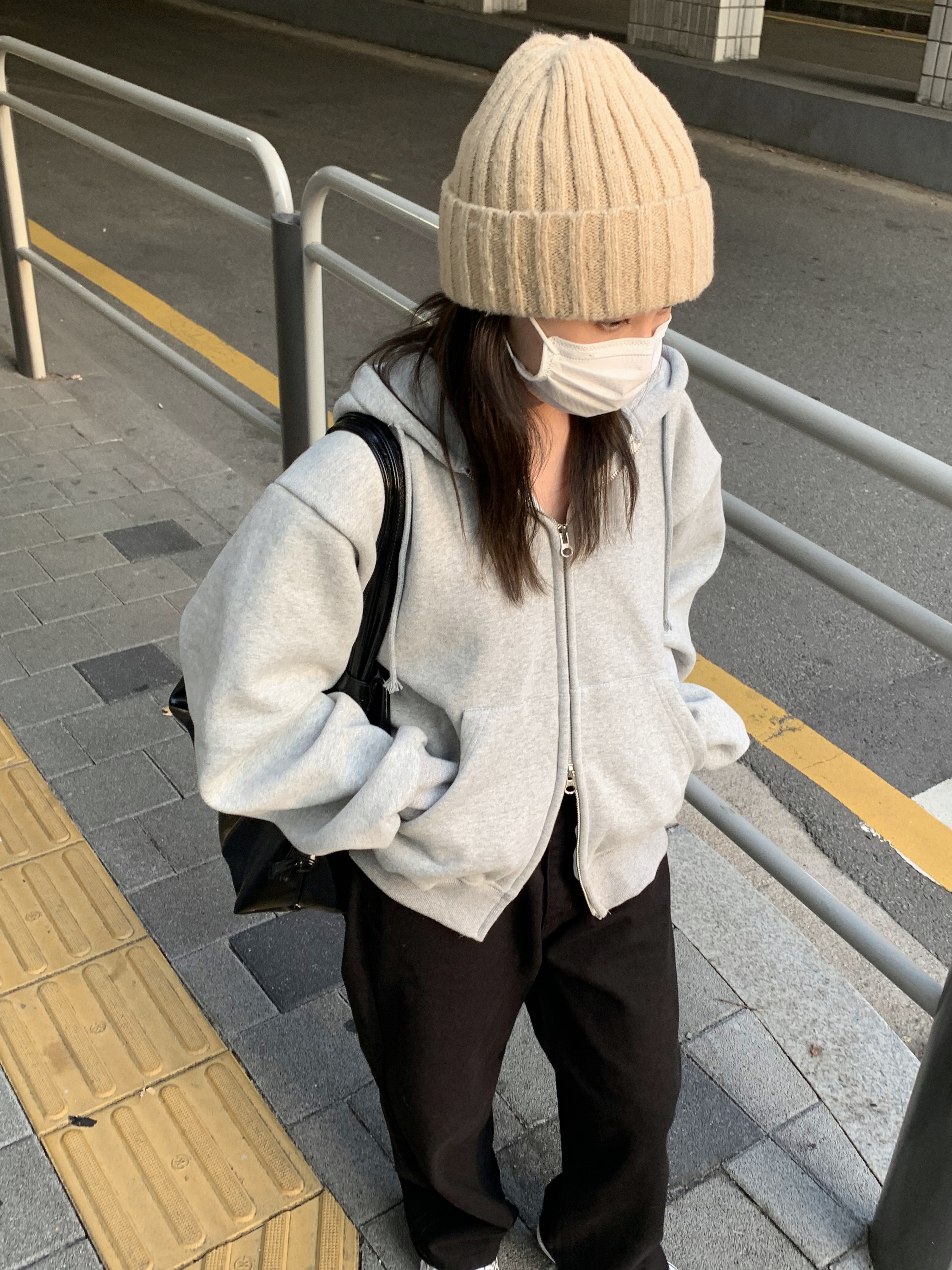 노티 투웨이 후드 집업 : LOVE CALL