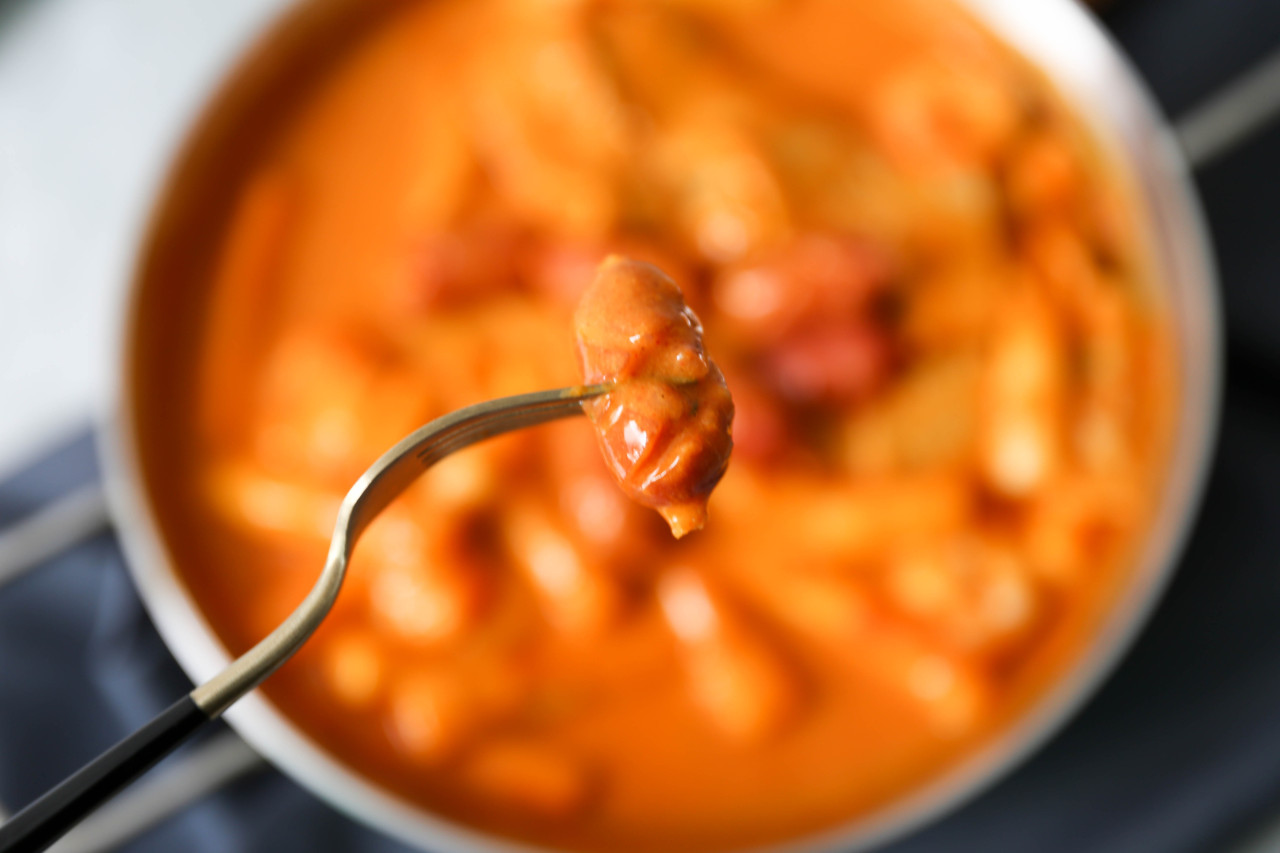 캠핑밥상 로제떡볶이 밀키트 밀떡 국물 치즈 베이컨 간편식 야식 크림소스 막창 김말이 세트 : 마스크쇼핑