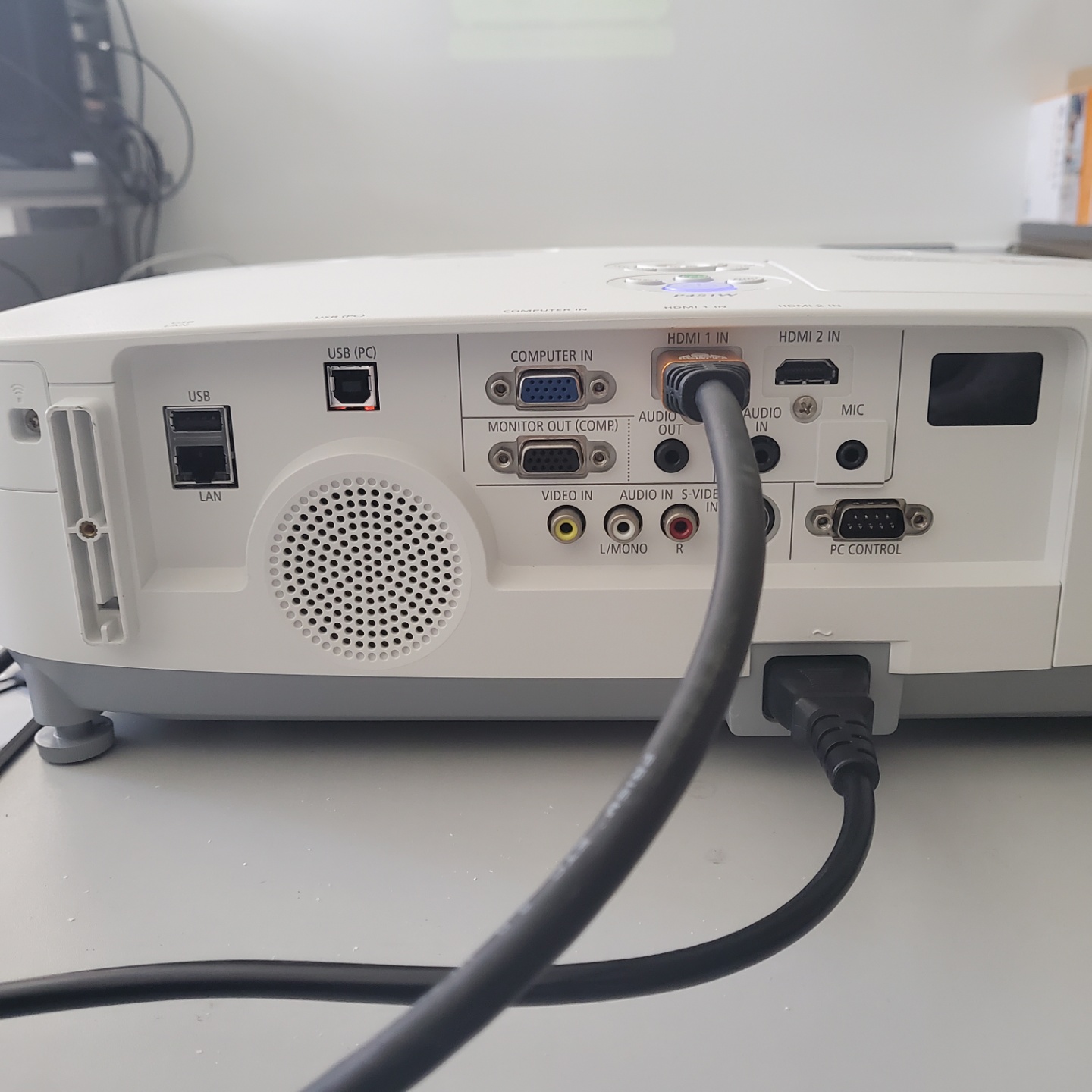 NEC P451W 중고 빔프로젝터 4500안시 회의용 사무용 교육용 업무용 새램프 크리너 완료 : 맥스미디어