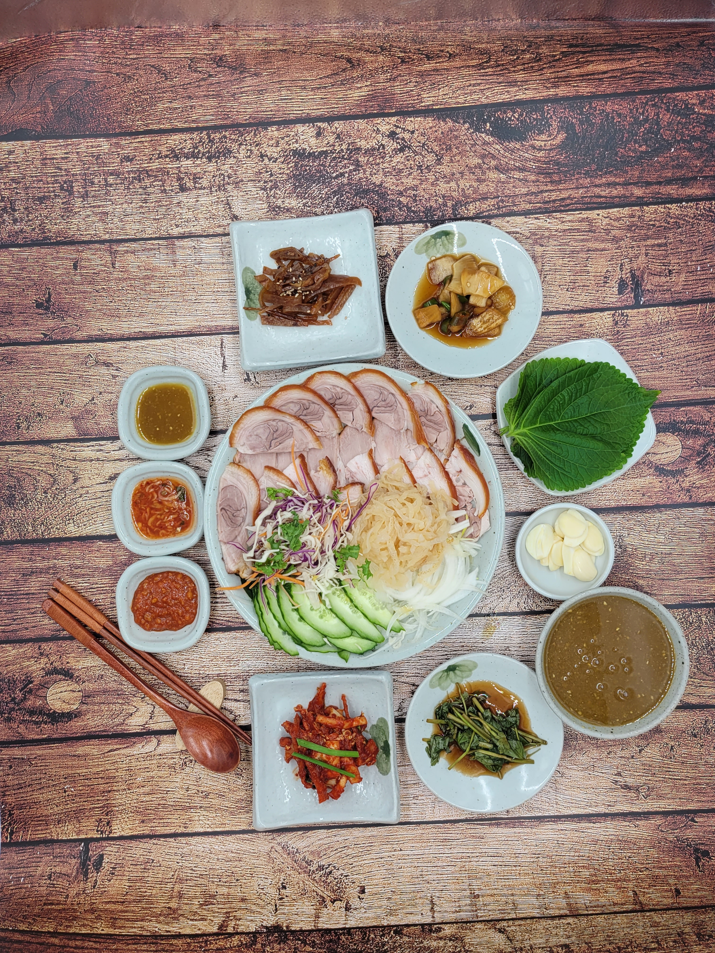 [더특별한식 x 가야왕족]과일 갈아넣은 냉채족발 밀키트 캠핑 명절 추석음식 간편식 백년가게 : 더특별한식