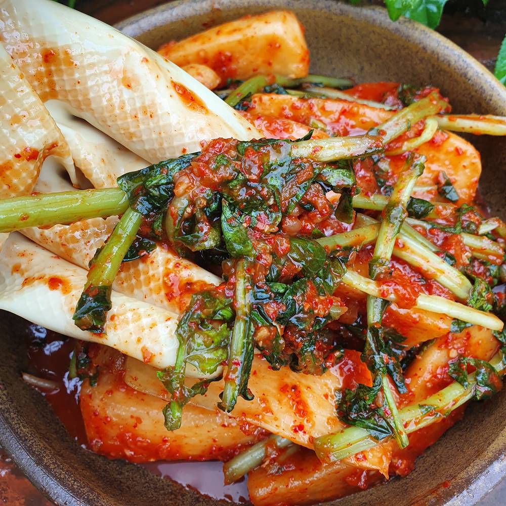 익어도 맛있는 알타리 총각김치 : 호랑이장터 농업회사법인