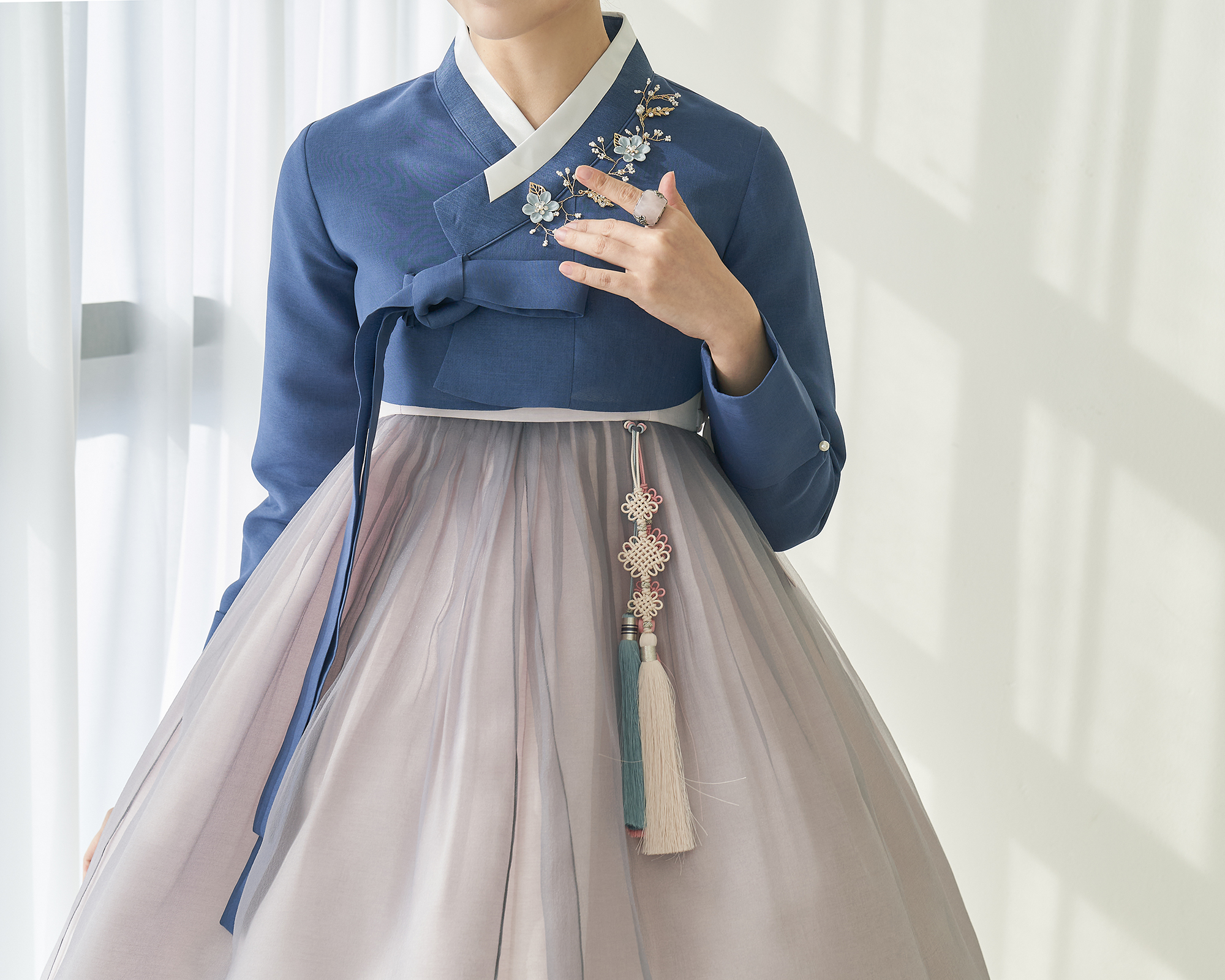 민한복 해비치 혼주 한복 고급 여성 결혼식 하객 전통 맞춤 신부 대여 웨딩 신랑 어머니 : 민한복