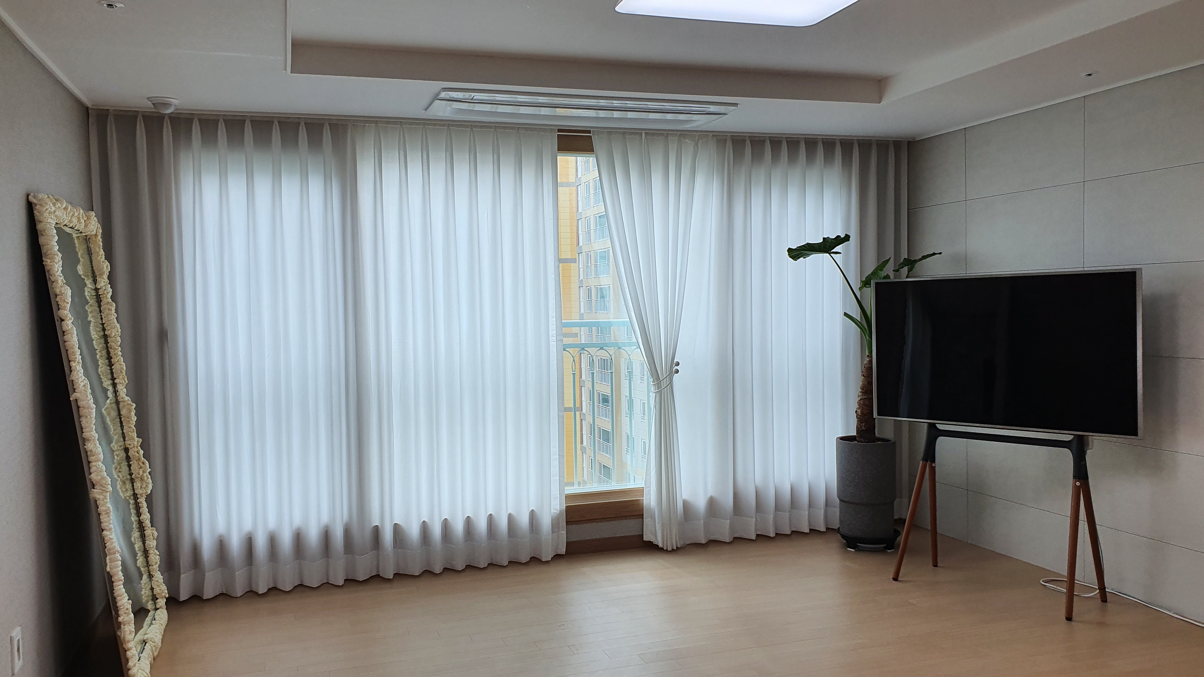 마산 마린애시앙 아파트, 감성적인 커튼 인테리어 : 데코인 홈