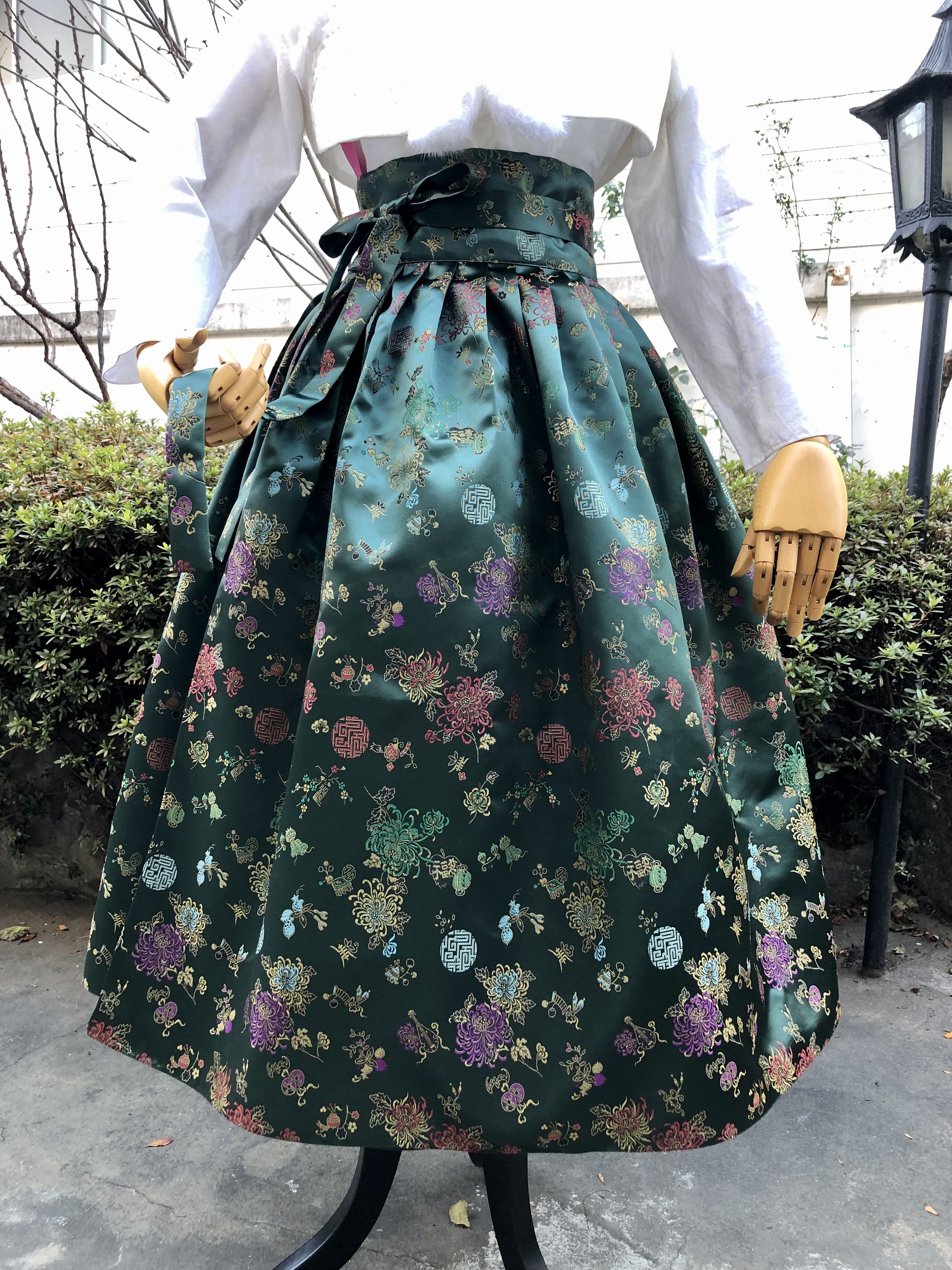 생활한복 칠색단양단 국화 그린 허리치마 : 단미의 바늘꽃이야기