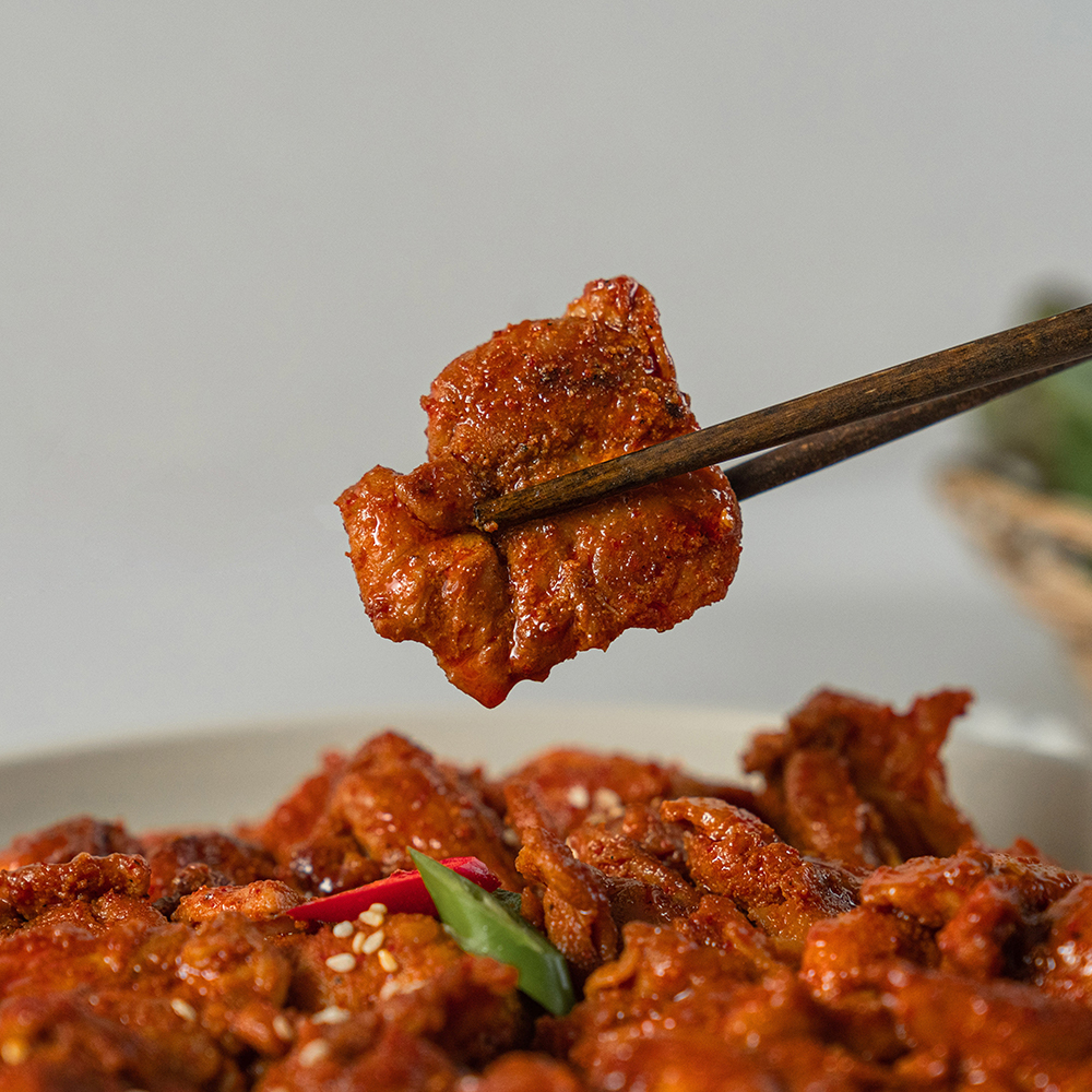 매콤 양념 닭갈비 간장 닭갈비 250g 반찬 간편식 야식 춘천닭갈비 : 엉파