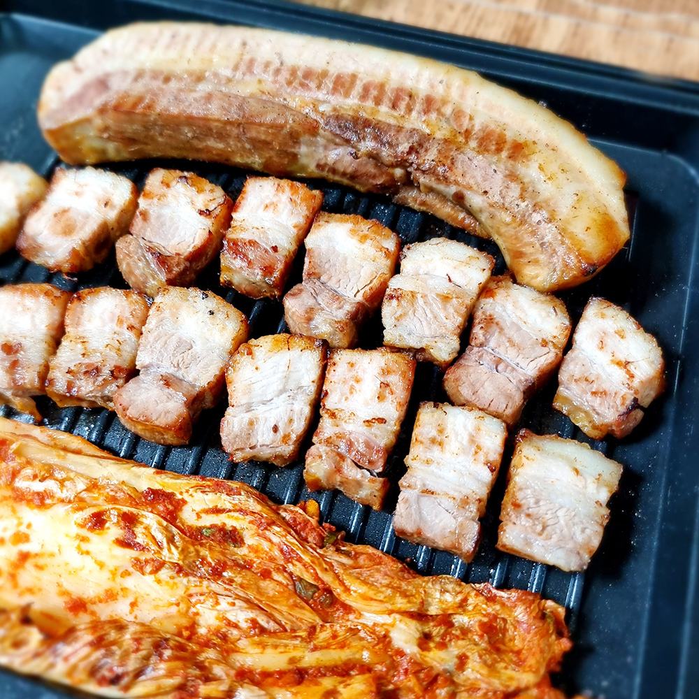 천지푸드 삼겹살 통삼겹살 구이 캠핑 바베큐 초벌 통삼겹 에어프라이어 500g : 천지푸드