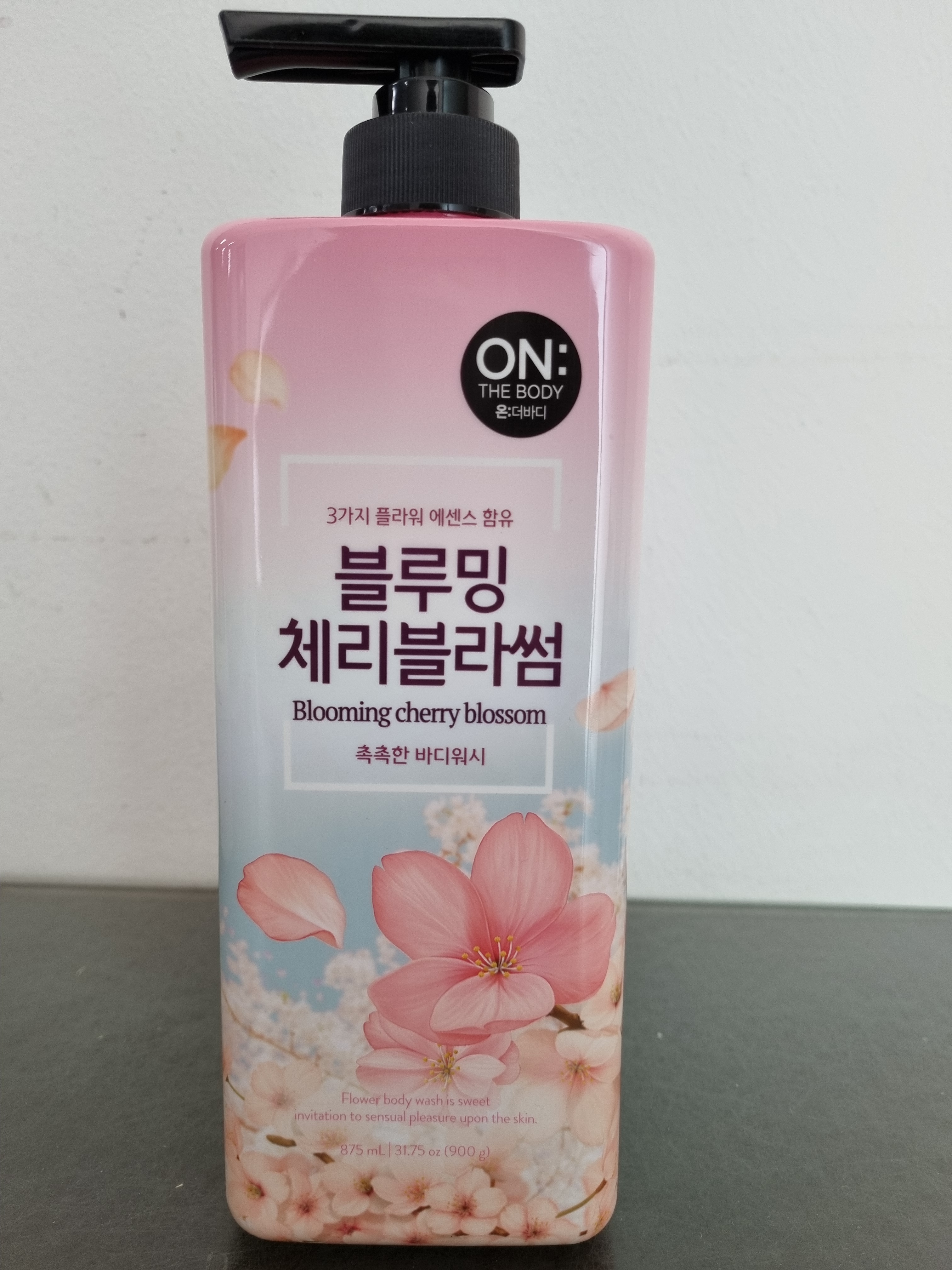 온더바디 체리블라썸 바디워시 900g : 리치컴퍼니스
