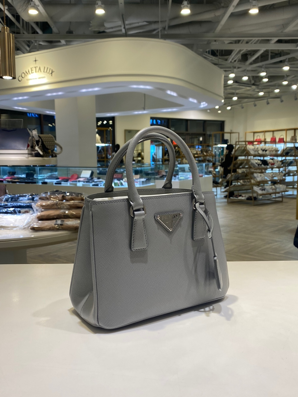 [PRADA] 프라다 갤러리아 마이크로 백 1BA296-NZV-F0424 : 신세계파주점 코메타LX