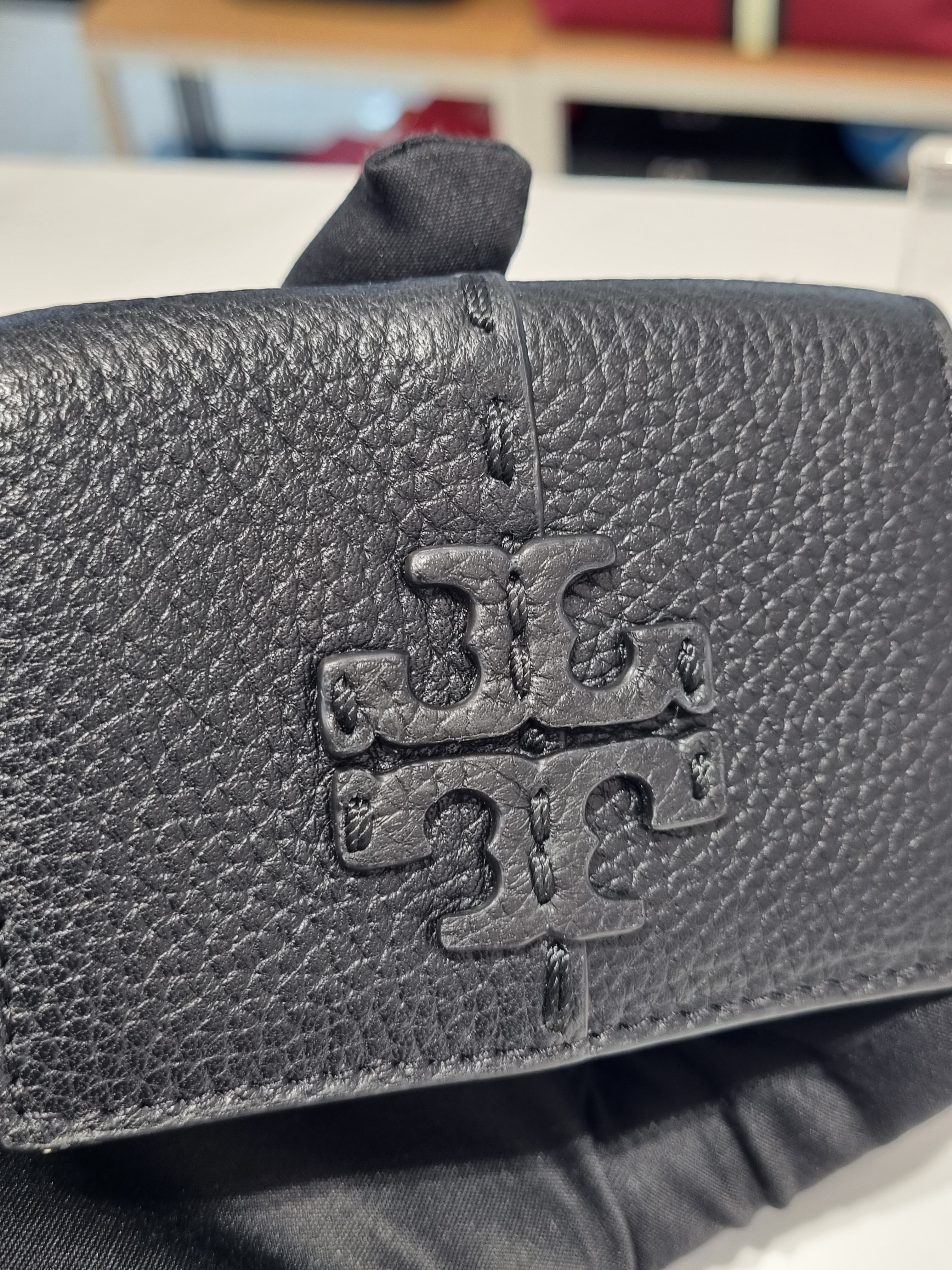 [TORY BURCH] 토리버치 맥그로우 트리폴드 미니 반지갑 61970 BALCK : 롯데고양터미널점럭셔리컬렉션