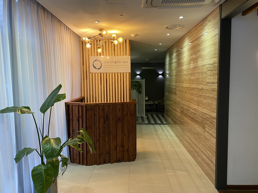 강남 서래마을 스파 페이스 컨설팅 케어 피부관리 얼굴관리 : 라비르귈 코스메틱