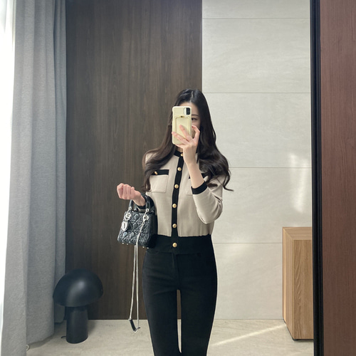 엘린 소프트 배색 니트 가디건 : 제이뷰.