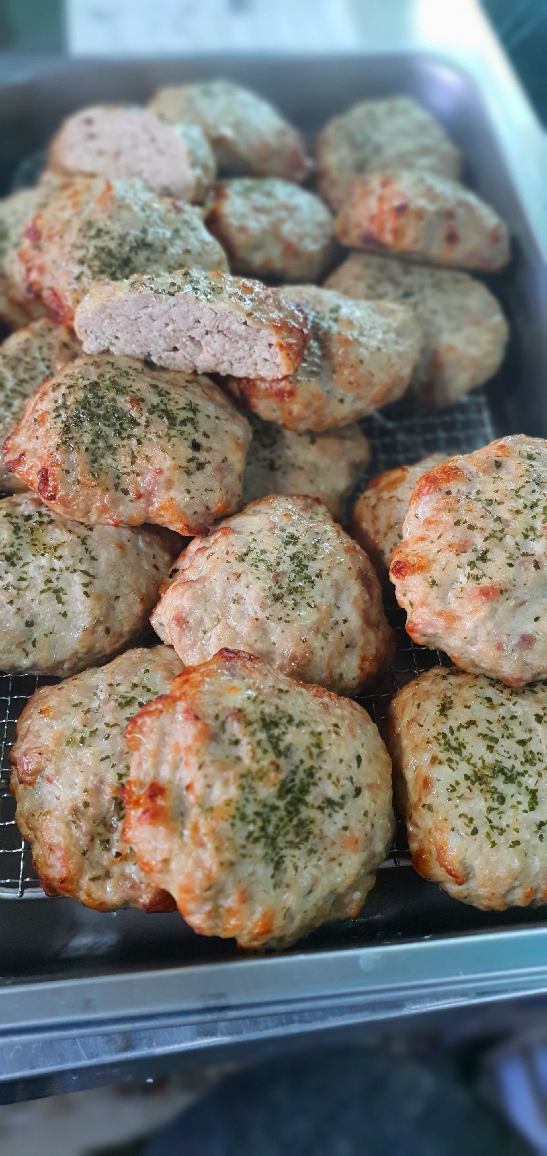 수제소세지 첫번째 : 우쓰리-빠박이생고기