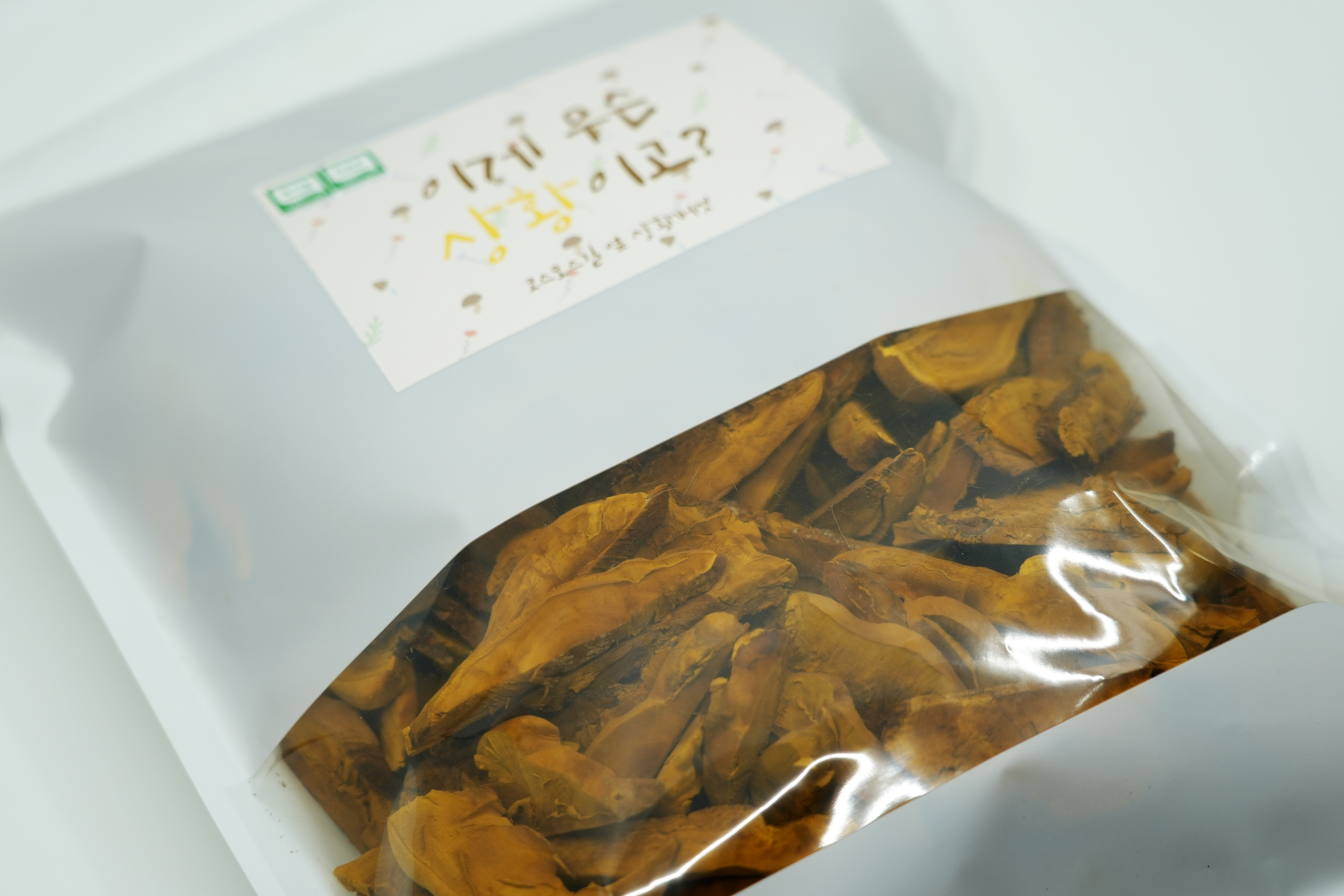 장수 상황버섯 알뜰형 300g+300g 국내산 유기농 GAP 농장직송 슬라이스 : 코스모스길 옆 상황버섯