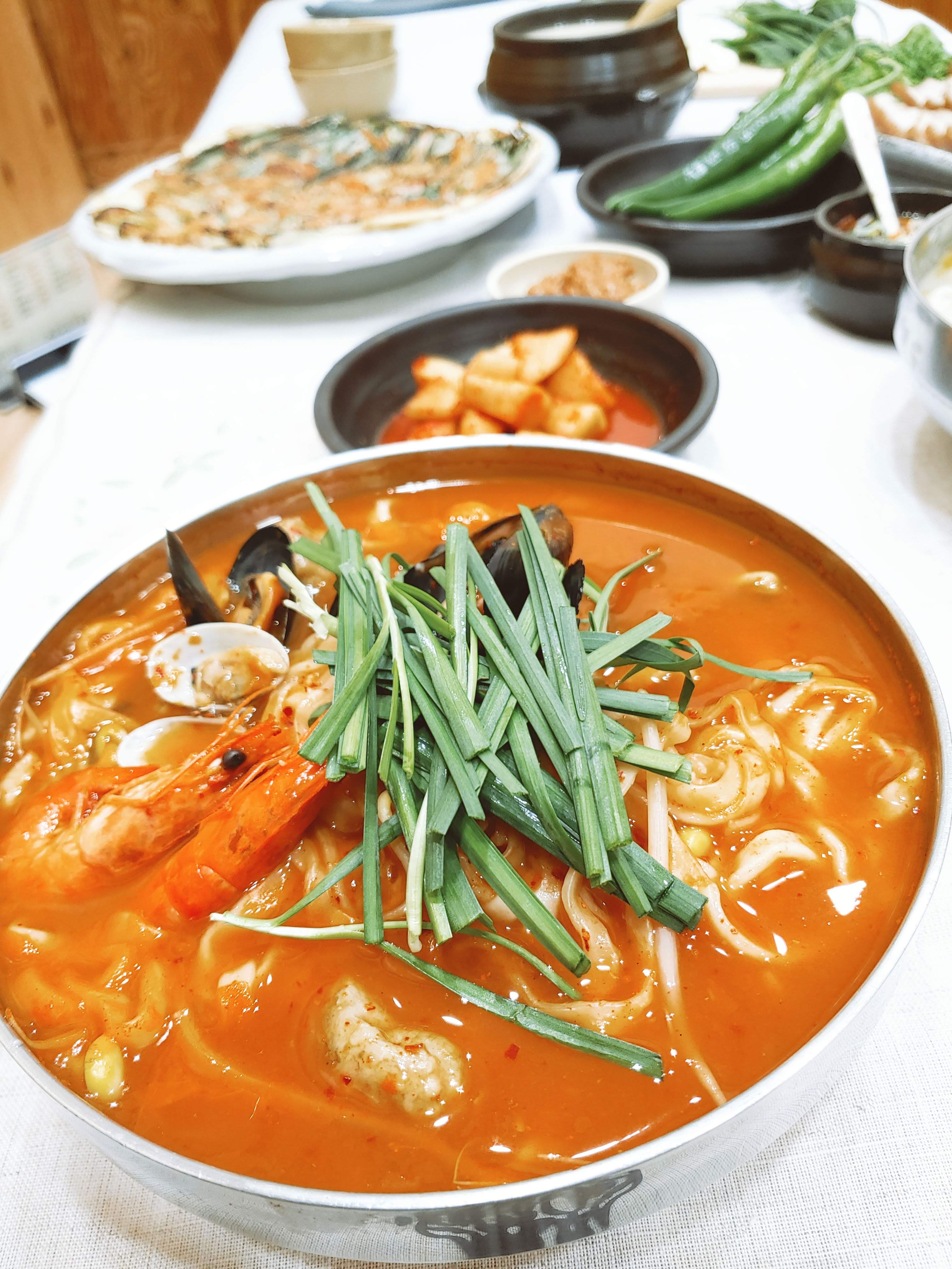 김태희칼국수 맛집밀키트 한식 해장 얼큰해물칼국수 1인분 2팩 : 김태희옛날손국수