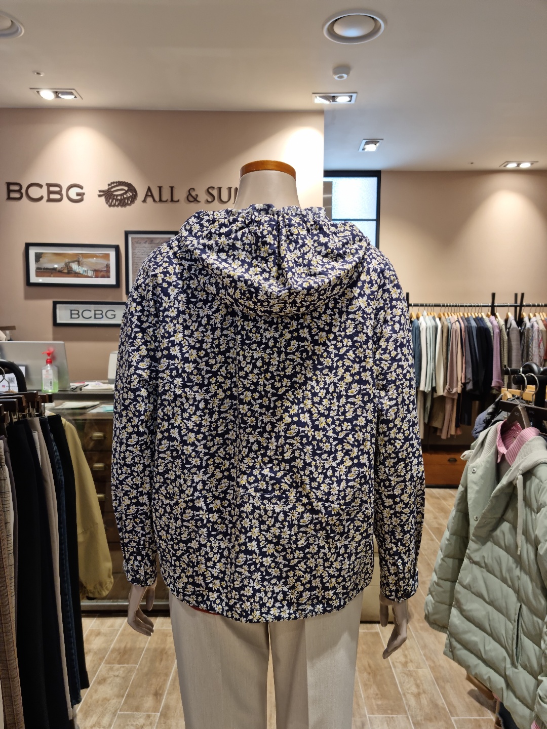 올앤선드리 싱아 블라우스 A2M3B413 : NC신구로 BCBG팩토리