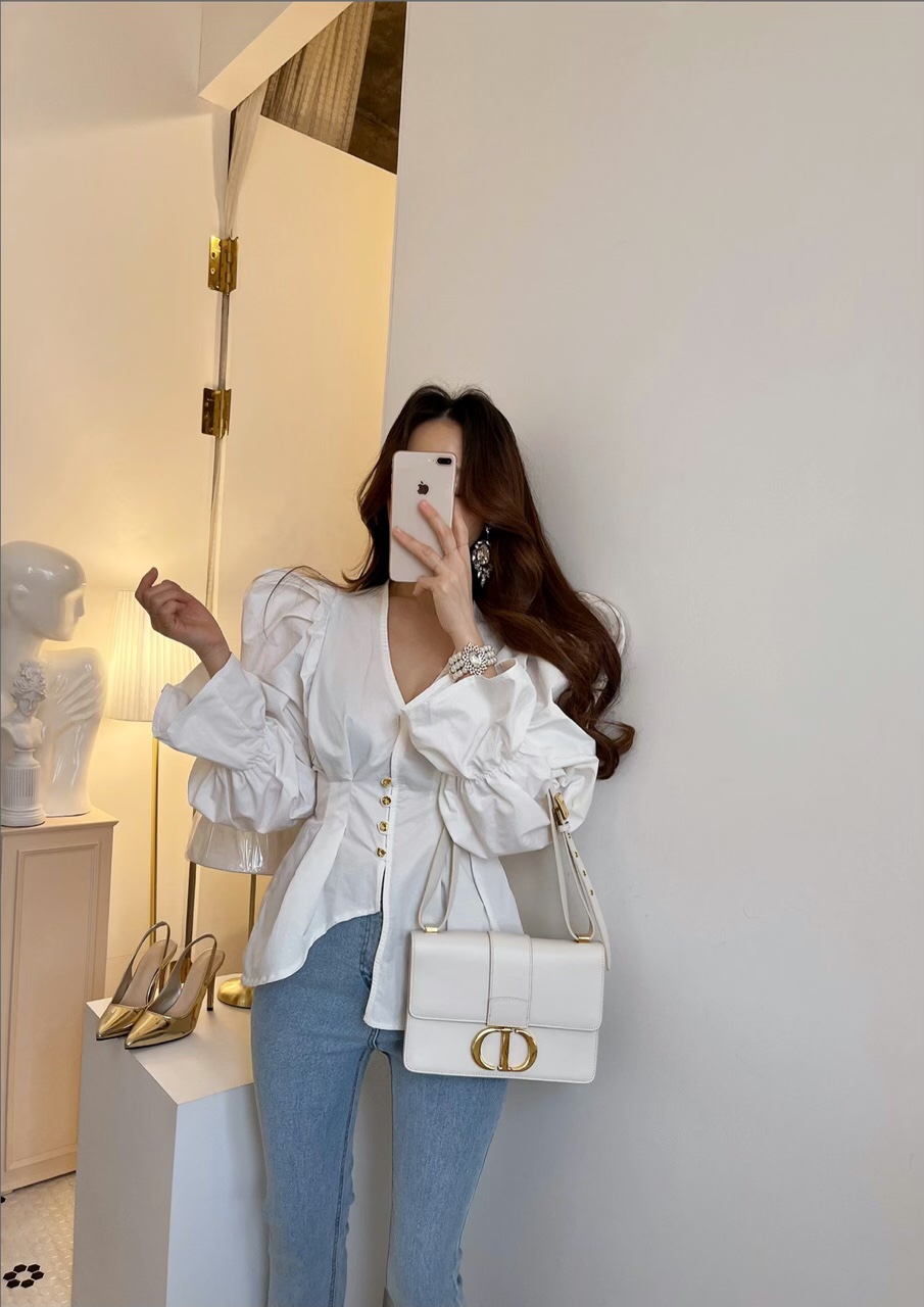 (무배) 드레시아 펄빔 오버퍼프 핀턱 블라우스 (골드버튼,커프스,언밸런스,셔링) [비비아레이디] : vivia