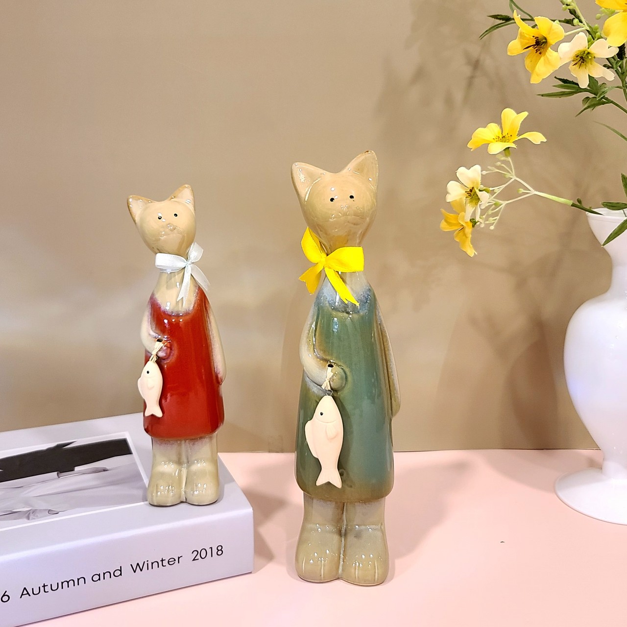 생선든고양이 도자기 인형 세트 포슬린아트 고양이 장식품 : 지안홈데코