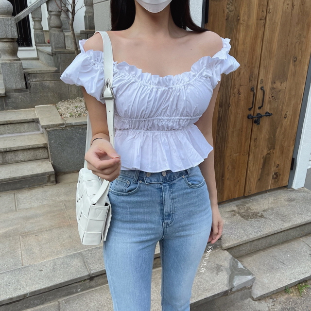 스퀘어넥 크롭 프릴 썸머 오프숄더 셔링 나시 블라우스 2color : 예핏