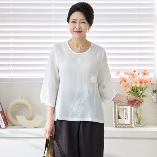퓨어플라워인견블라우스 : 엄마옷로즈맘
