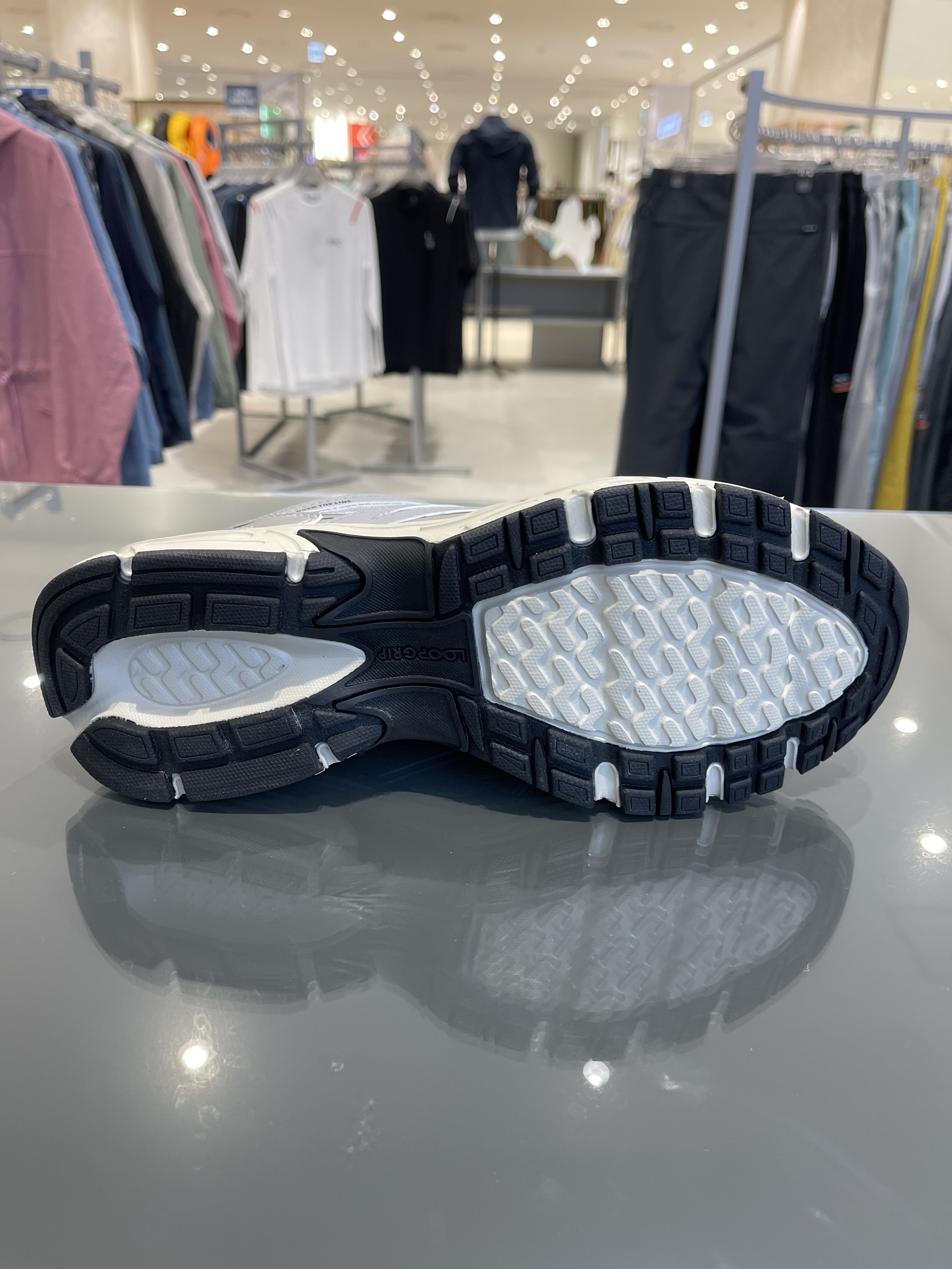 블랙야크 공용 캐주얼 트레킹화 AA01 SILVER (ABYSHX2945SI) : 롯데몰 진주점 블랙야크