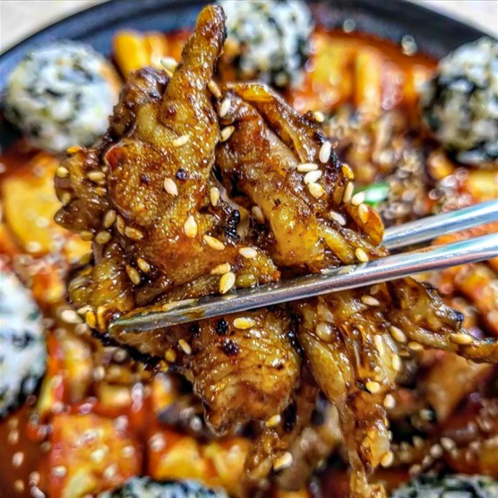 형닭마켓 벌크 닭발 대용량 직화 무뼈 통뼈 업소용 1kg : 형닭마켓