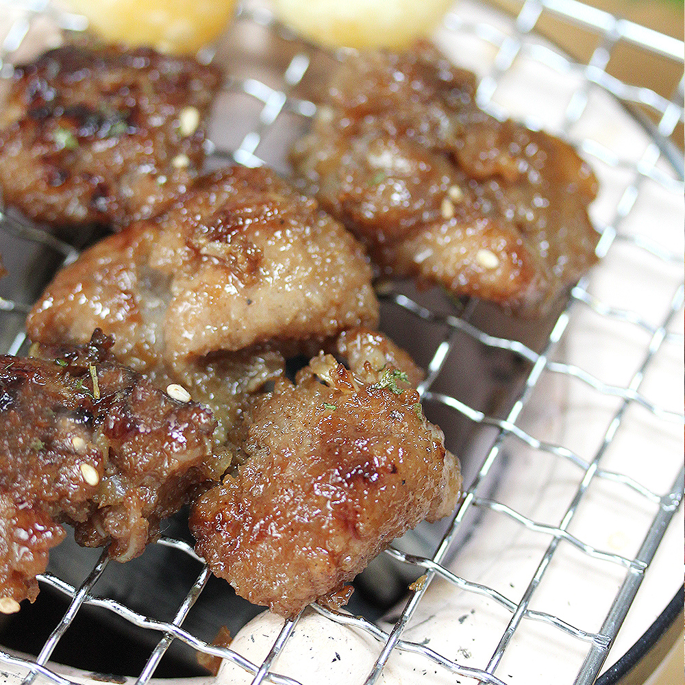 적당한 살집과 맛있게 매콤한/간장양념 오돌갈비 오돌이 350g : 마장동닷컴
