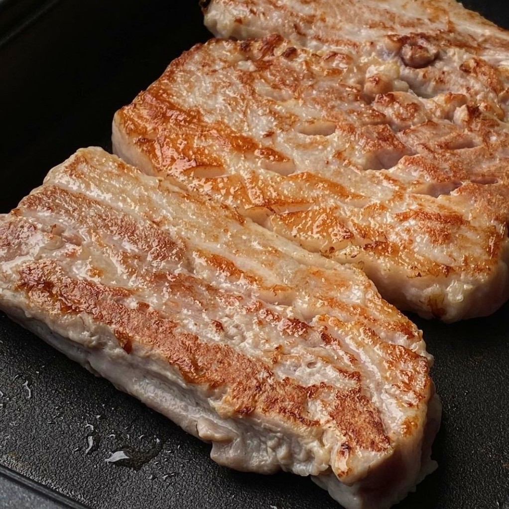 벌집삼겹살 2.5cm 두툼한 1kg 통삼겹 1000g : 당당곳간